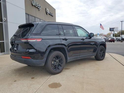 2024 Jeep Grand Cherokee Altitude