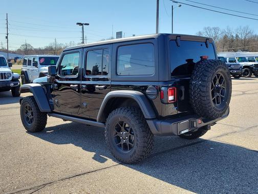 Black Clearcoat 2025 Jeep Wrangler 4xe Willys