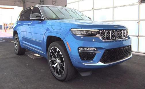 2023 Jeep Grand Cherokee Summit