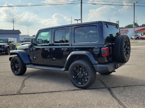 Black Clearcoat 2025 Jeep Wrangler 4xe Sahara