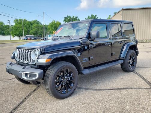 Black Clearcoat 2025 Jeep Wrangler 4xe Sahara