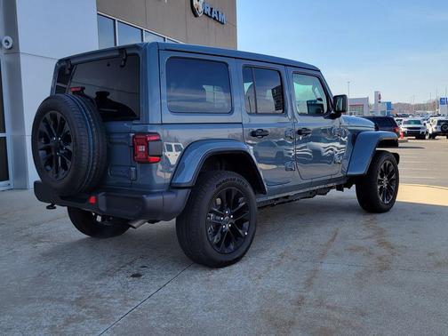 Anvil Clearcoat 2025 Jeep Wrangler 4xe Sahara