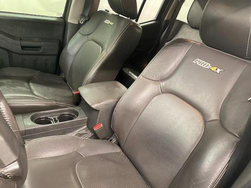 Photo 5 of 7 of 2015 Nissan Xterra PRO-4X