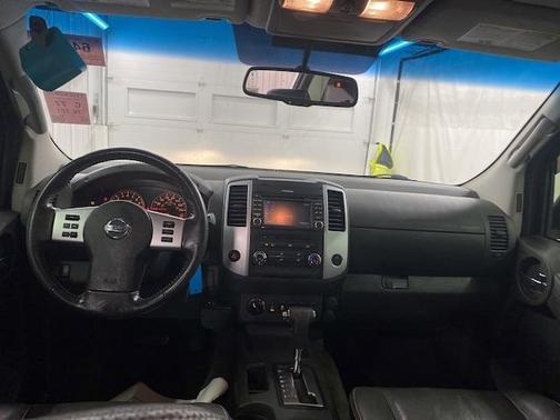 Photo 4 of 7 of 2015 Nissan Xterra PRO-4X