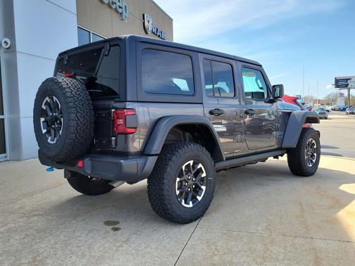 Granite Crystal Metallic Clearcoat 2025 Jeep Wrangler 4xe Rubicon