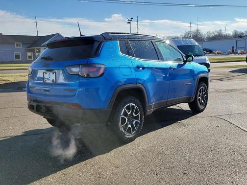 Hydro Blue Pearlcoat 2024 Jeep Compass Trailhawk