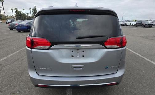 2019 Chrysler Pacifica Hybrid Touring L