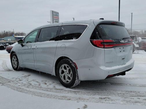 2024 Chrysler Pacifica Limited