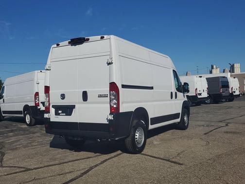 Bright White Clearcoat 2025 RAM ProMaster 1500 Base