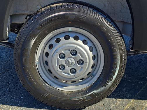 Bright White Clearcoat 2025 RAM ProMaster 2500 Tradesman