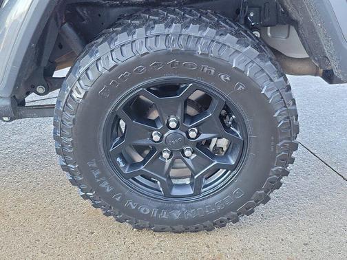 2021 Jeep Gladiator Willys 4x4