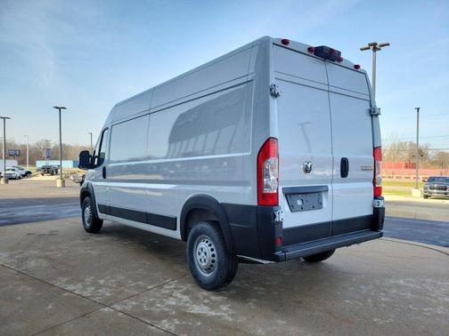 2025 RAM ProMaster 2500 Tradesman