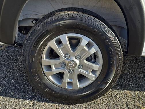 2025 RAM ProMaster 2500 Base