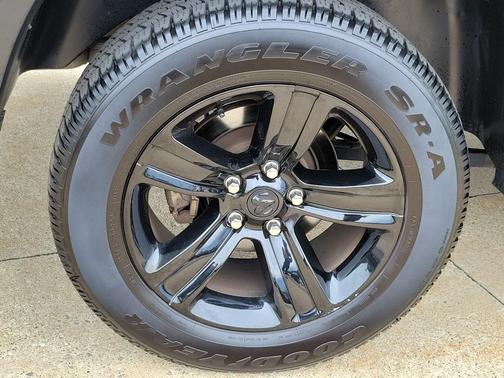 Granite Crystal Metallic Clearcoat 2024 RAM 1500 Classic Warlock Crew Cab 4x4 5'7' Box