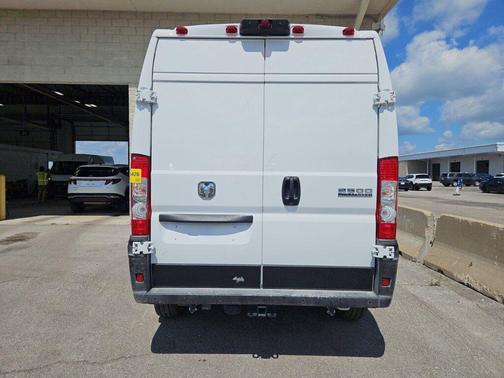 2025 RAM ProMaster 2500 Tradesman