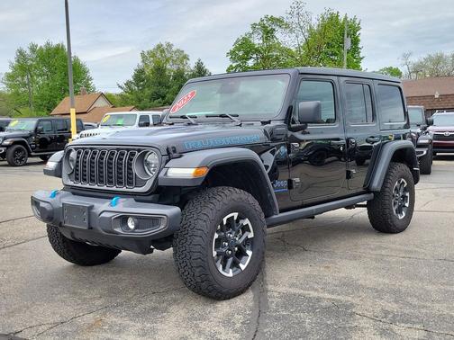 Black Clearcoat 2025 Jeep Wrangler 4xe Rubicon