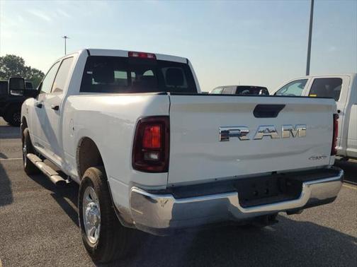 2025 RAM 2500 Tradesman Crew Cab 4x4 6'4' Box