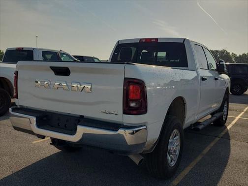 2025 RAM 2500 Tradesman Crew Cab 4x4 6'4' Box