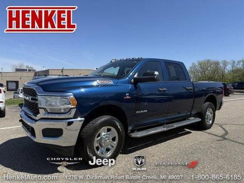 Patriot Blue Pearlcoat 2020 RAM 2500 Tradesman Crew Cab 4x4 6'4' Box