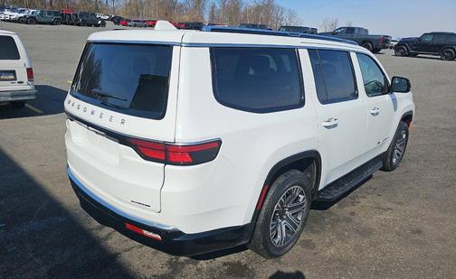Bright White Clearcoat 2023 Jeep Wagoneer Series II 4x4
