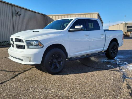 2016 RAM 1500 Sport