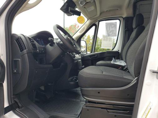 2025 RAM ProMaster 2500 Tradesman