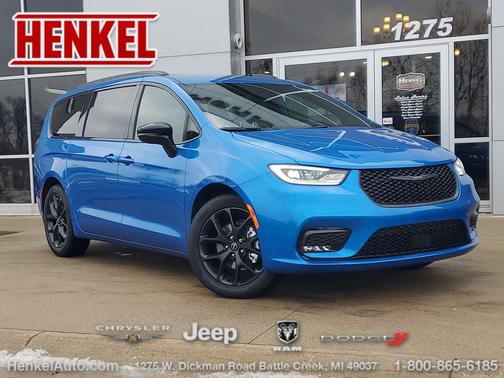 Hydro Blue Pearl-Coat Exterior Paint 2026 Chrysler Pacifica L