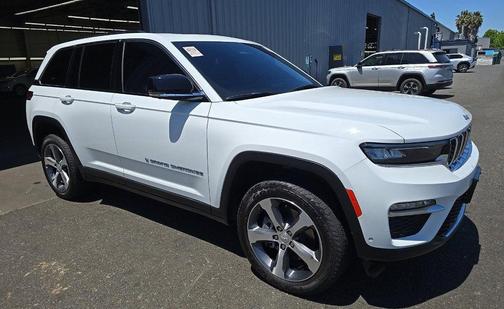 Bright White Clearcoat 2023 Jeep Grand Cherokee 4xe Base