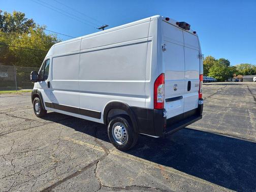 2025 RAM ProMaster 2500 Tradesman
