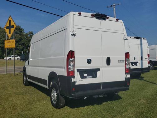 2025 RAM ProMaster 2500 Tradesman