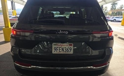 Baltic Gray Metallic Clearcoat 2022 Jeep Grand Cherokee 4xe Base