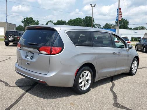 2020 Chrysler Pacifica Touring