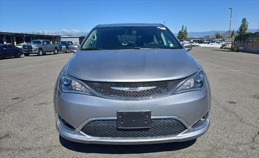 2020 Chrysler Pacifica Touring
