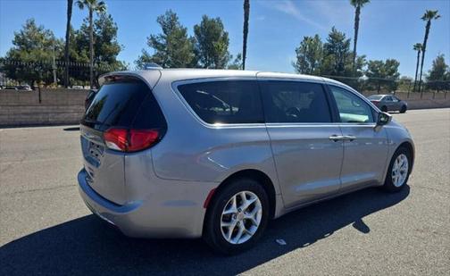2020 Chrysler Pacifica Touring