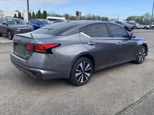 2021 Nissan Altima 2.5 SV