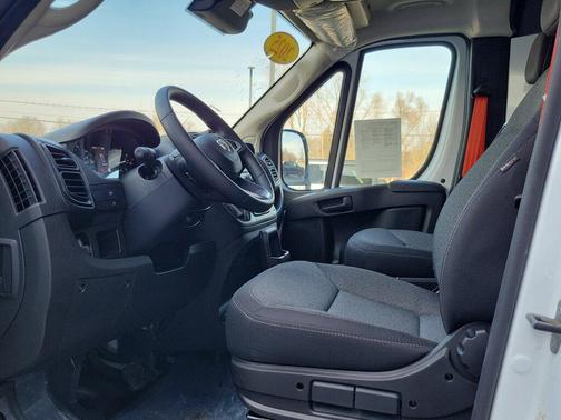 2025 RAM ProMaster 2500 Tradesman
