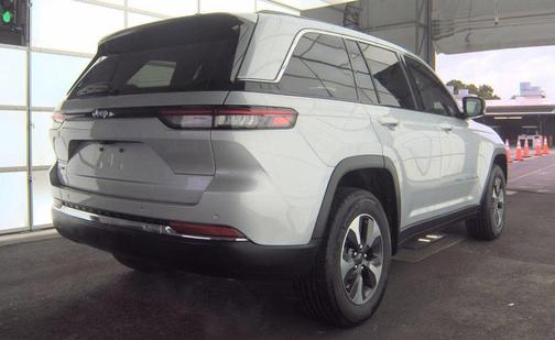 Silver Zynith 2022 Jeep Grand Cherokee 4xe Base