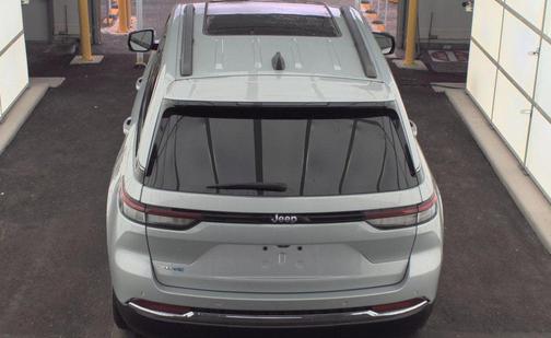 Silver Zynith 2022 Jeep Grand Cherokee 4xe Base