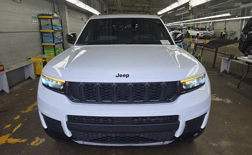 Bright White Clearcoat 2024 Jeep Grand Cherokee L Altitude