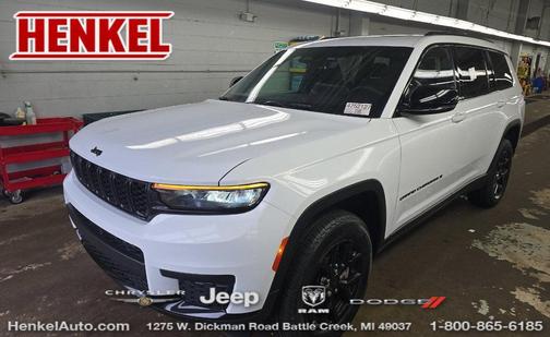 Bright White Clearcoat 2024 Jeep Grand Cherokee L Altitude