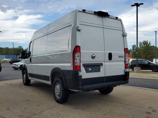 2025 RAM ProMaster 1500 Base