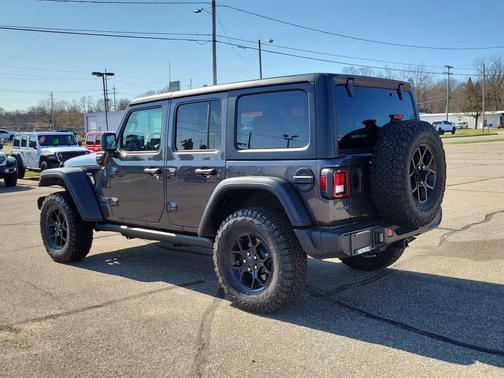 2025 Jeep Wrangler 4xe Willys