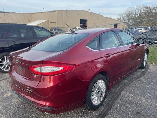 2015 Ford Fusion Hybrid SE