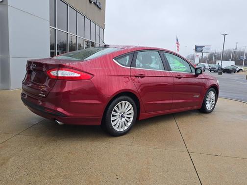 2015 Ford Fusion Hybrid SE
