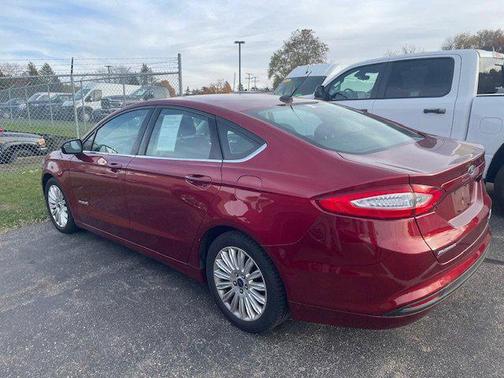 2015 Ford Fusion Hybrid SE