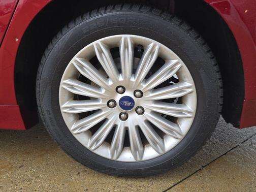 2015 Ford Fusion Hybrid SE