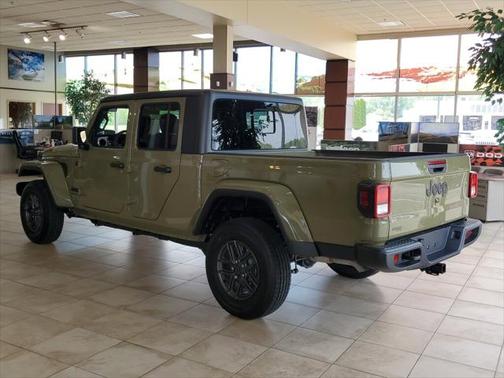 2025 Jeep Gladiator Sport S