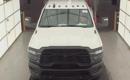 2025 RAM 3500 Tradesman Crew Cab 4x4 8' Box