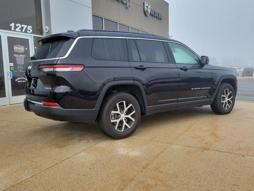 Diamond Black Crystal Pearlcoat 2024 Jeep Grand Cherokee L Limited