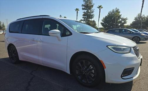 2021 Chrysler Pacifica Touring
